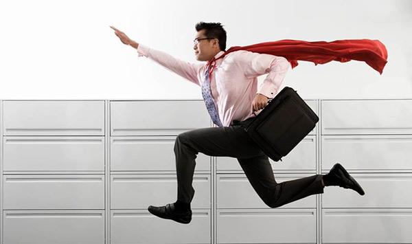 Miért nem jó, ha van egy céges szuperhősünk?