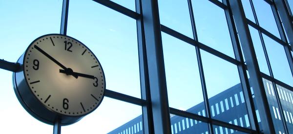 Mivel megy el az időnk a munkahelyen? (Spoiler: nem a Facebook-kal)